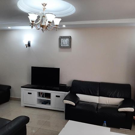 Apartamento Signorile Jo Yaoundé Exterior foto