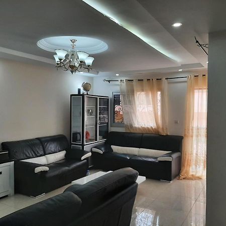 Apartamento Signorile Jo Yaoundé Exterior foto