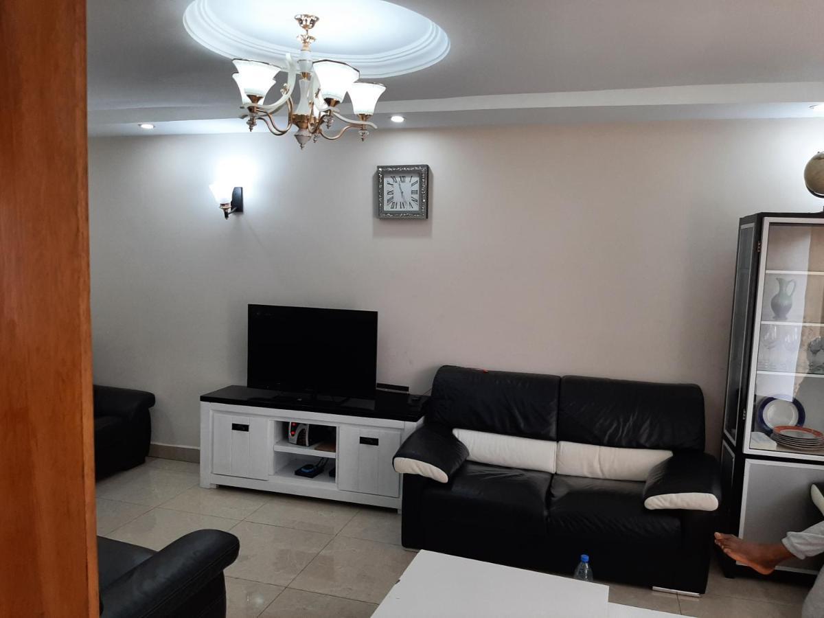 Apartamento Signorile Jo Yaoundé Exterior foto